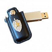 Флеш-карта со знаком «Почетный сотрудник государственной безопасности» (USB накопитель 16 Гб)